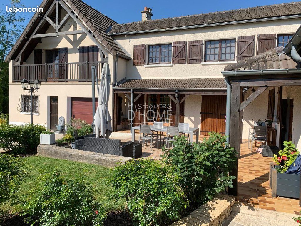Maison 9 pièces 190 m² · à La Ferté-Gaucher · 190 m² · 299 900 €