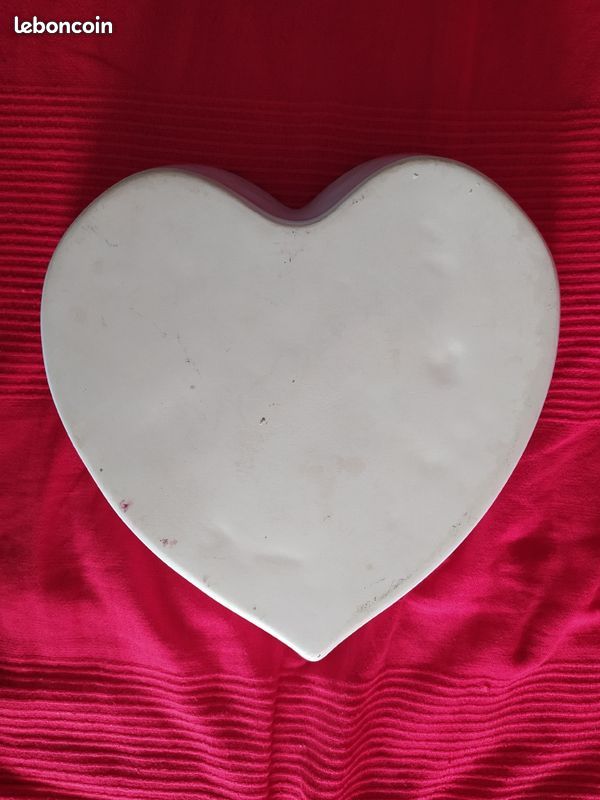 Moule à Gâteau Cœur En Céramique – Blanc – Vintage – 22x20 Cm
