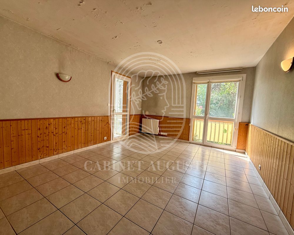 Appartement 4 pièces 74 m² · à Nîmes · 74 m² · 98 000 €