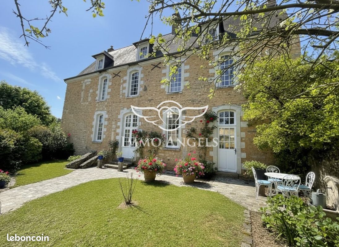 Maison 6 pièces 209 m² · à Huillé-Lézigné · 209 m² · 615 000 €