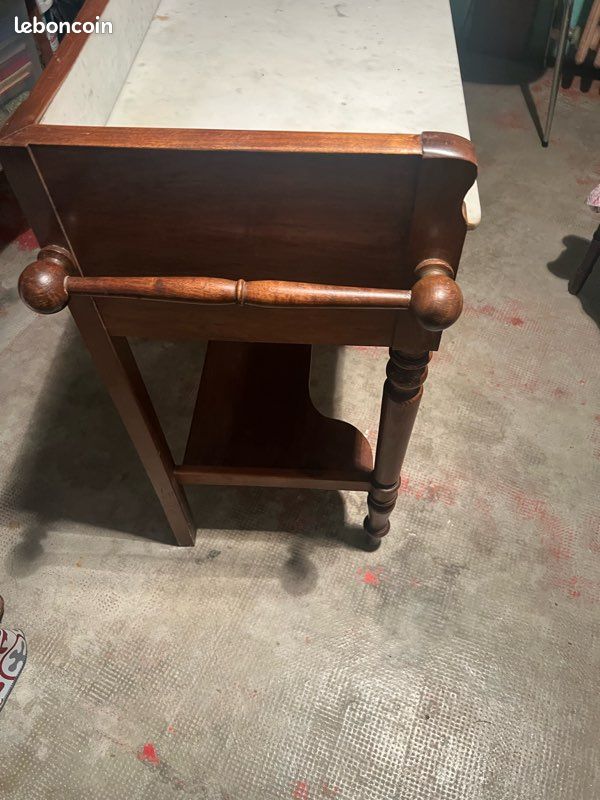 Table de toilette (image 2)