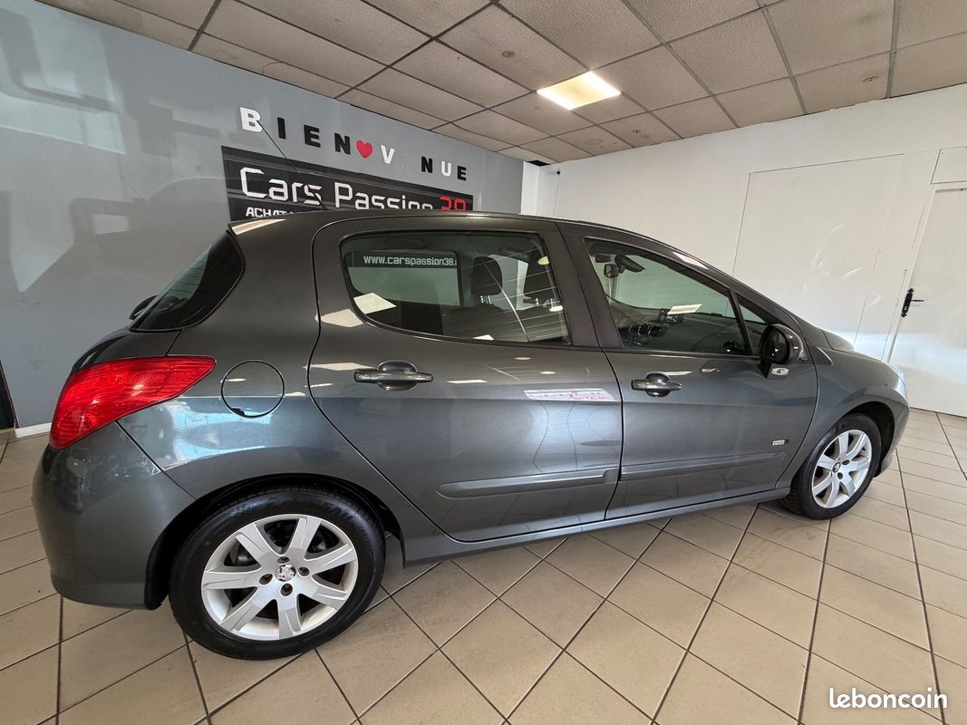 PEUGEOT 308 1.6 e-HDi 115ch FAP Sportium (image 9)