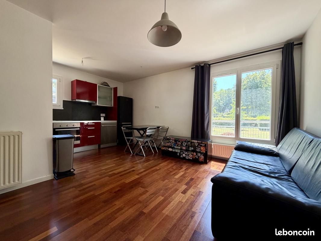 Appartement 2 pièces 43 m² · à Bougival · 43 m² · 990 €/mois