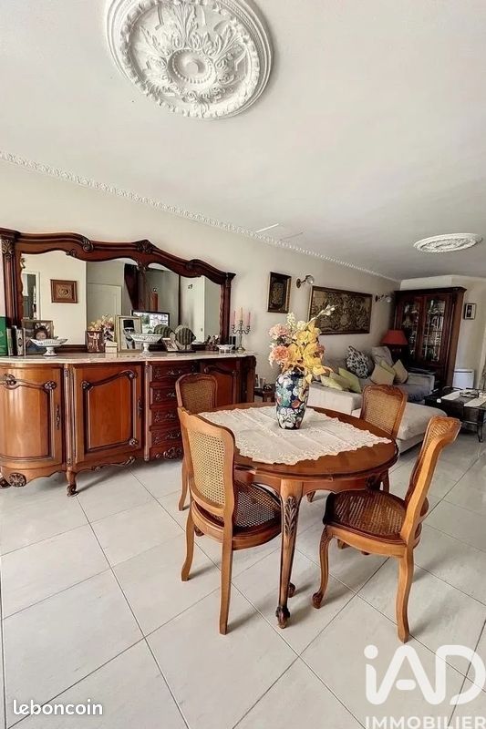 Maison 5 pièces 102 m² · à Évry-Courcouronnes · 102 m² · 275 000 €