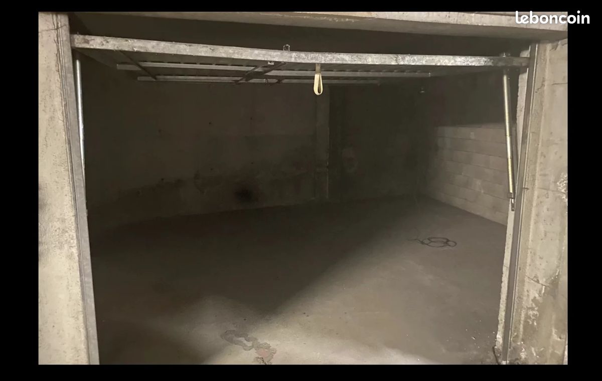Parking/box Nice · 30 000 €