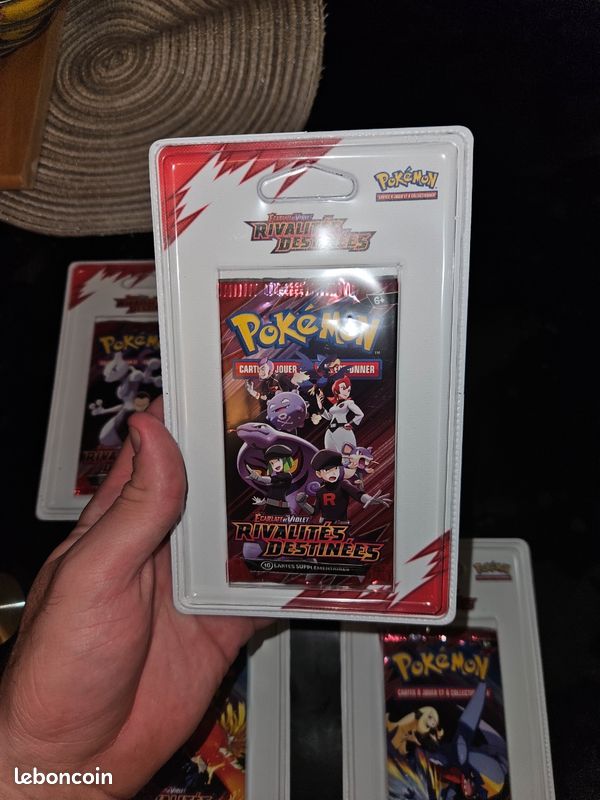 Version ançaise 360 pièces Pokémon TCG: épée et bouclier voyage