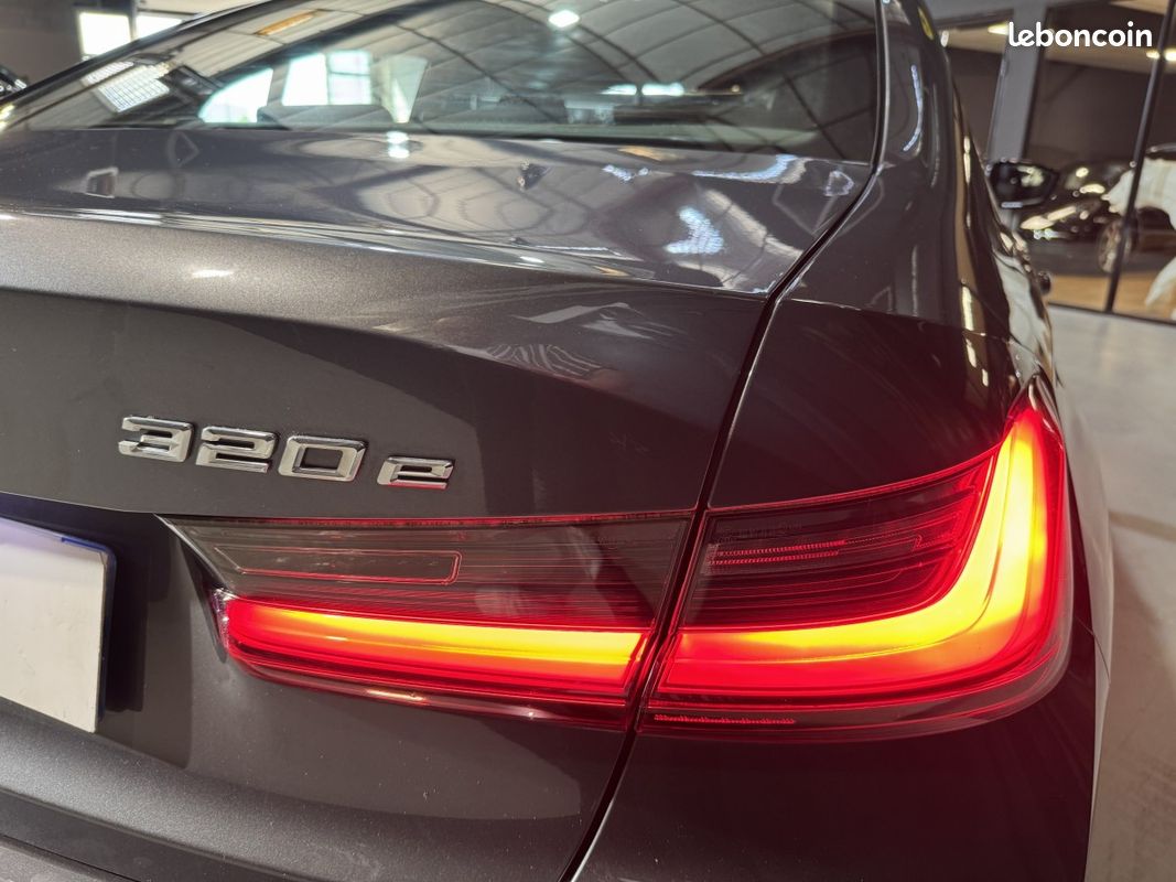 Bmw Série 3 Berline 320e 204ch Luxury BVA8 Hybride Sièges chauffants et électriques (image 35)