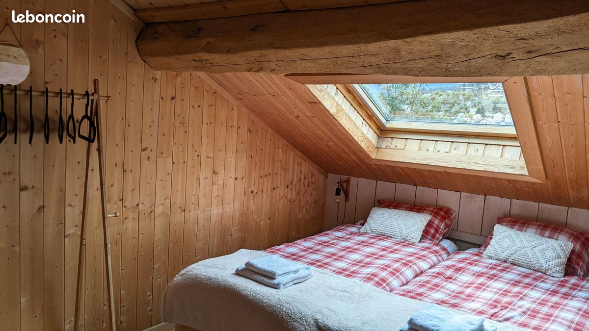 Le cottage des Pléiades : vue imprenable sur lac et montagnes et calme absolu (image 12)