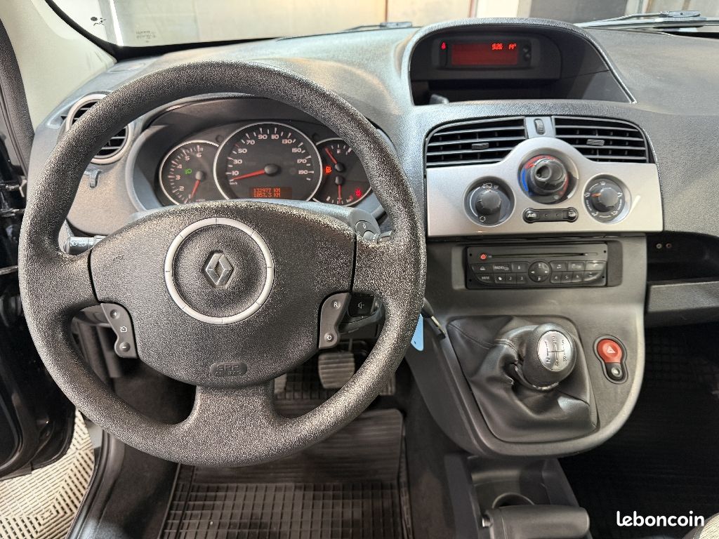 Renault Kangoo 1.6 16V 105 Privilège +REGULATEUR+ATTELAGE (image 8)