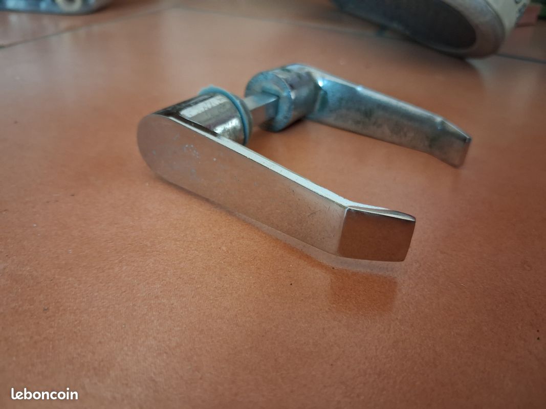 Béquille de porte vintage Poignée tirage double d'occasion (image 4)