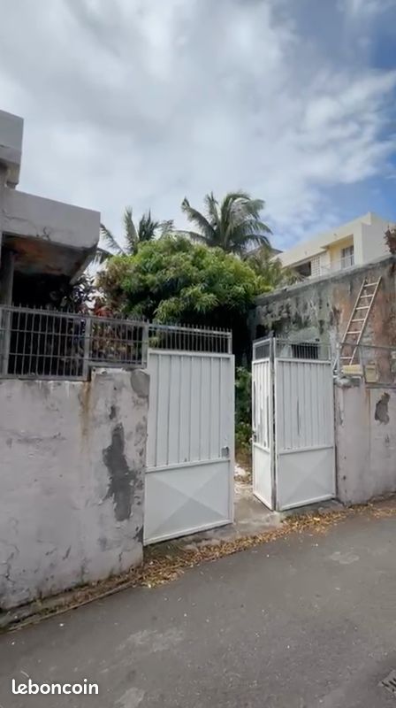 Maison 4 pièces 95 m² · à Saint-Denis · 95 m² · 950 €/mois