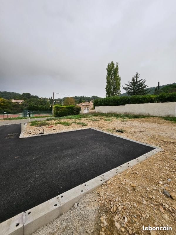 Terrain 400 m² Auriol · 240 000 €