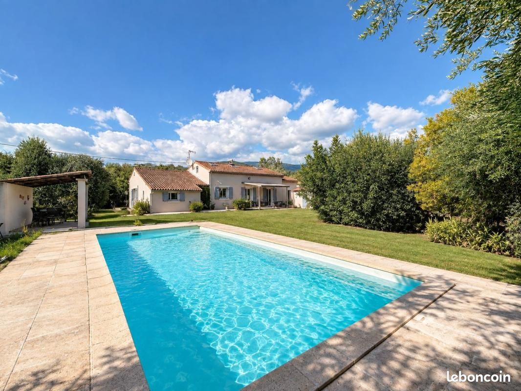 Maison 6 pièces 147 m² · à Grasse · 147 m² · 750 000 €