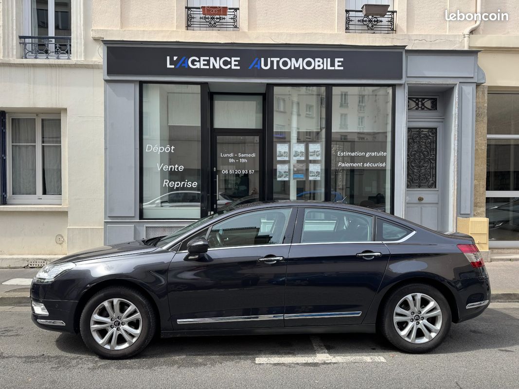 CITROEN C5 HDi 160ch Exclusive+ - Suivi d'Entretien Complet (image 2)
