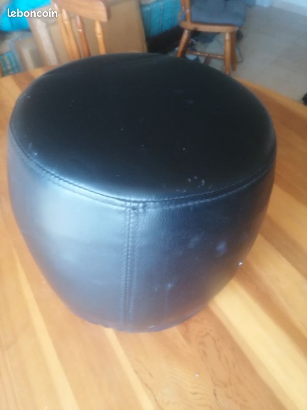Pouf (image 1)