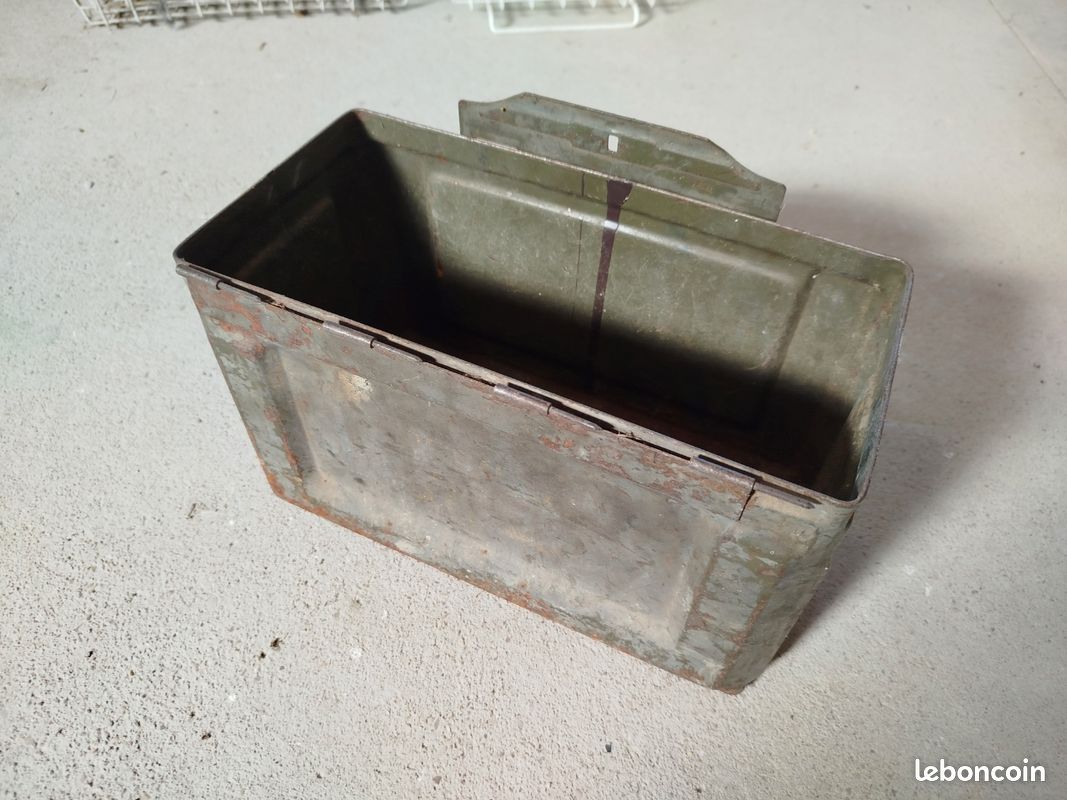 Ancienne caisse à munitions US WW2 Artcraft - Déco Industrielle / Militaria (image 2)