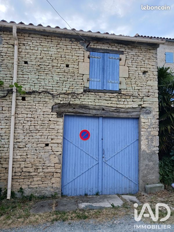 Immeuble 48 m² · à Ferrières · 48 m² · 44 000 €