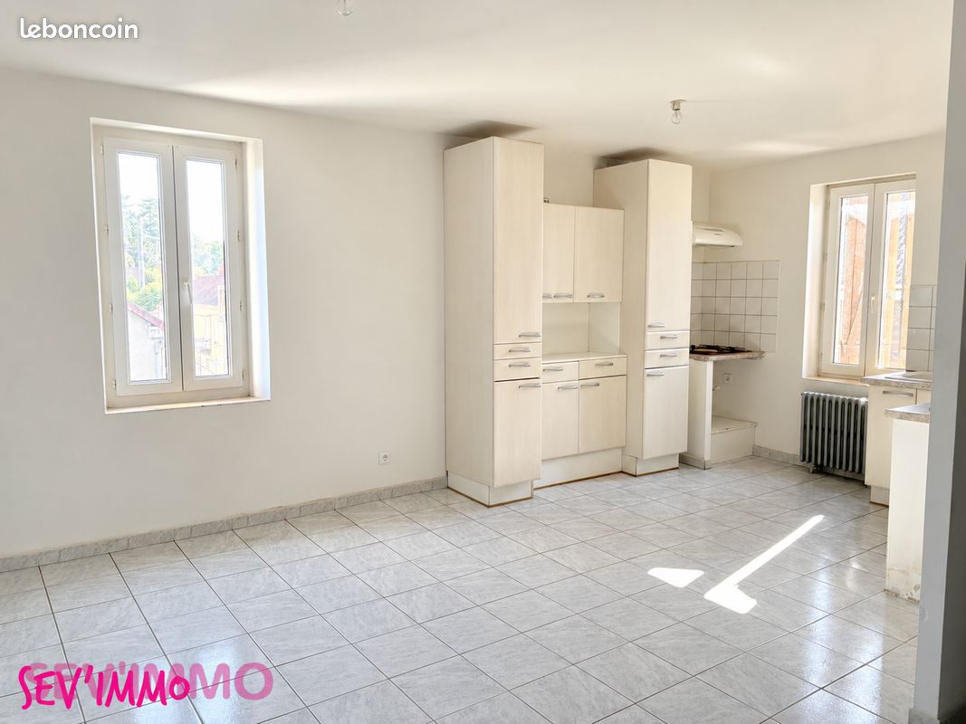 Appartement 3 pièces 62 m² · à Saint-Germain-des-Fossés · 62 m² · 540 €/mois