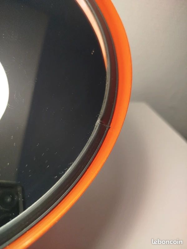 Miroir "space age", hexagonal , en acier. Circa 1970