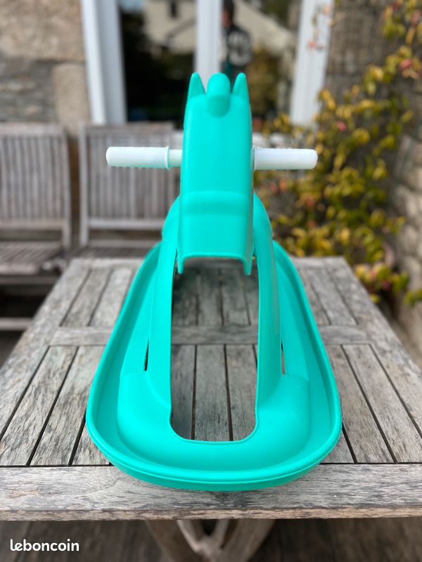 Cheval à bascule vert (image 3)