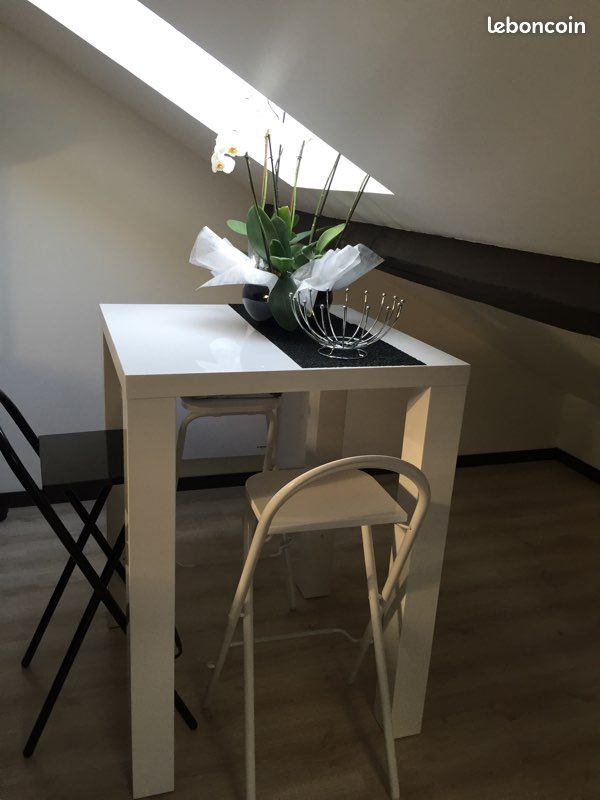 Table haute (image 1)