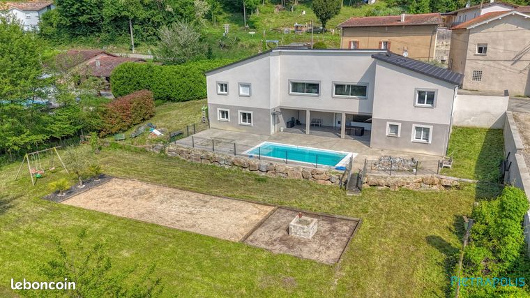 Maison 6 pièces 182 m²