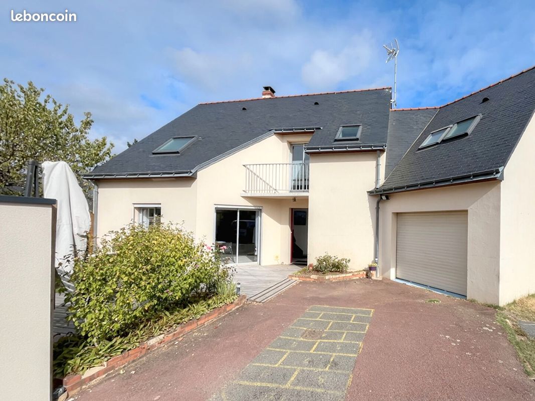 Maison 7 pièces 154 m² · à Saint-Barthélemy-d'Anjou · 154 m² · 453 650 €
