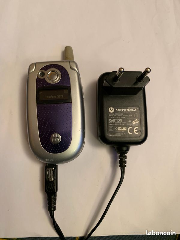 TÉLÉPHONE GSM MOTOROLA GLEAM Câble Complet USB Noire Vintage Unlock Comme Neuf EUR 129,95 - FR