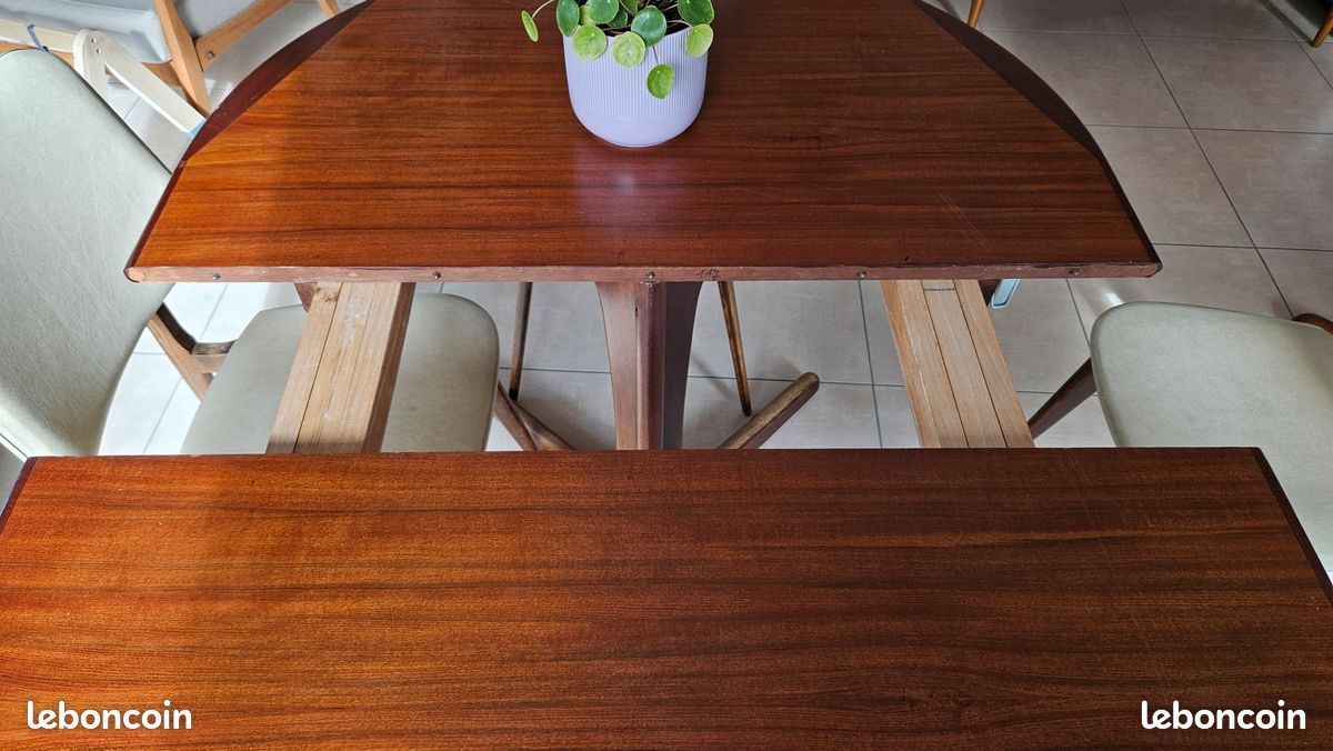Table ovale vintage années 70 style scandinave – pied central (image 5)