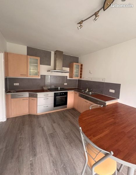 Appartement 2 pièces 44 m² · à Thiers · 43,6 m² · 48 000 €