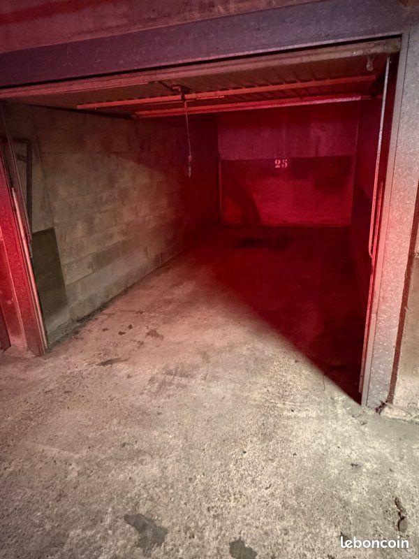 Location box fermé parking souterrain La Barre Ormesson (image 3)