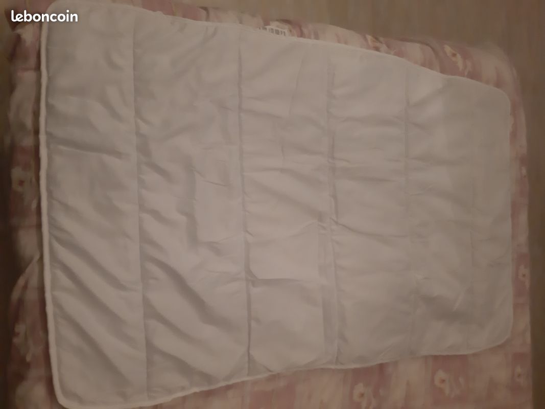 Couette + parure lit bebe (image 1)