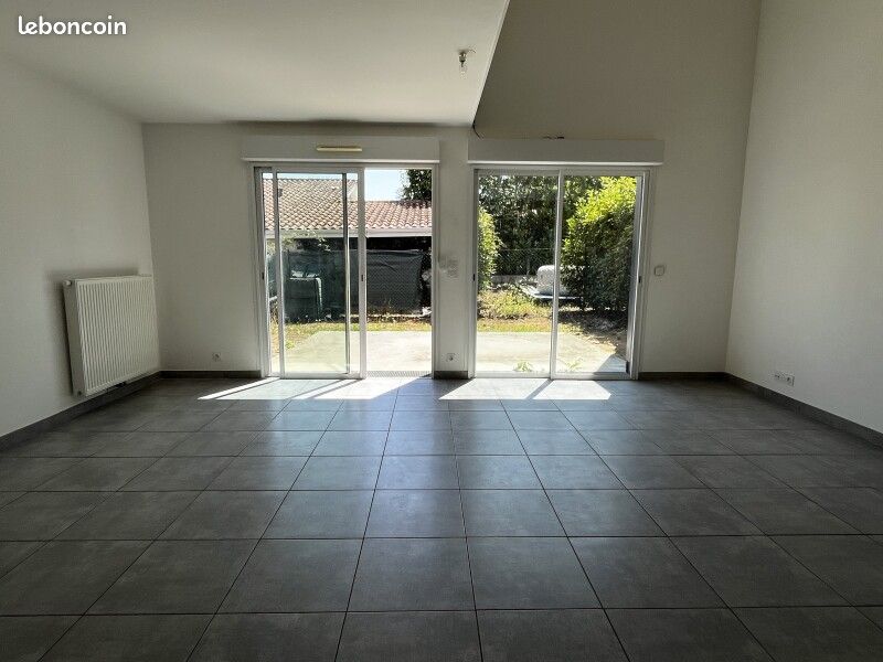 Maison 4 pièces 86 m² · à Ambarès-Et-Lagrave · 86 m² · 950 €/mois