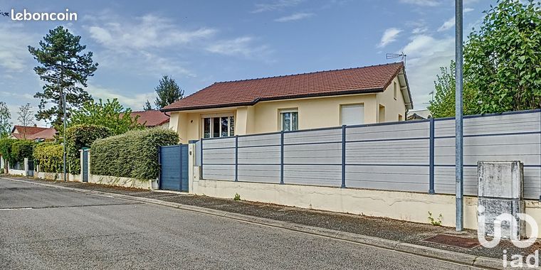 https://img.leboncoin.fr/api/v1/lbcpb1/images/ac/75/63/ac7563d1305f8c039311df4a18268d2b5b56e3c8.jpg?rule=ad-image