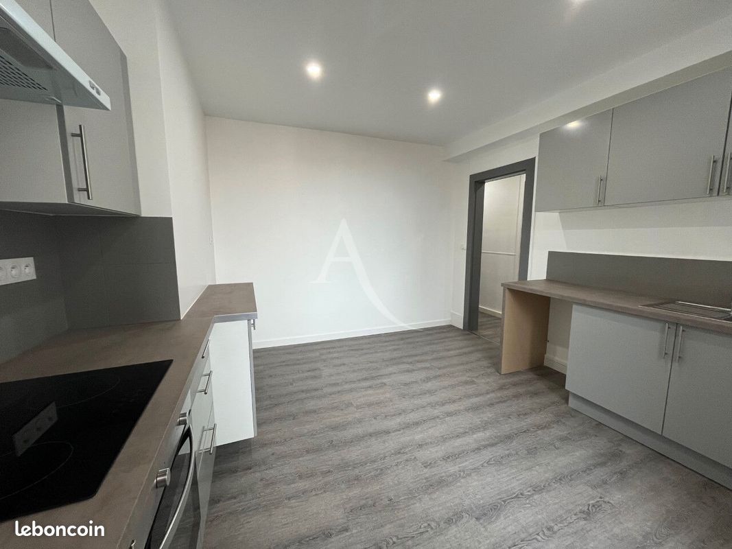 Appartement 3 pièces 95 m² · à Lunéville · 95 m² · 675 €/mois