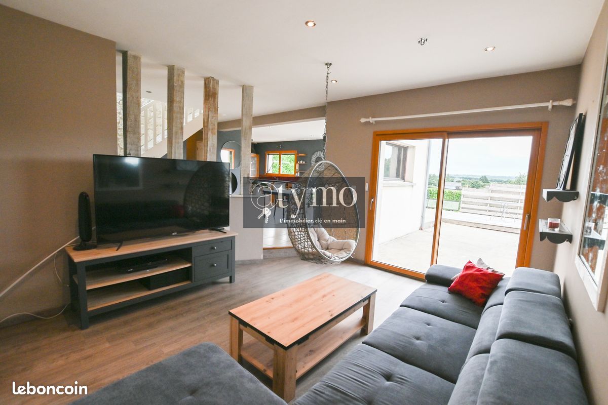 Maison 10 pièces 160 m² · à Saint-Servais · 160 m² · 346 000 €