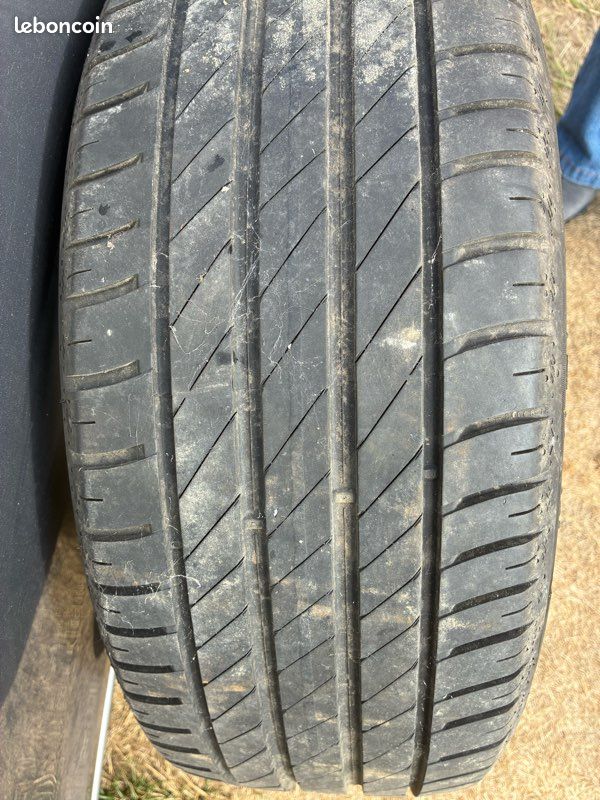 Pneu Kléber Dinaxer 205/55 R16 (image 3)