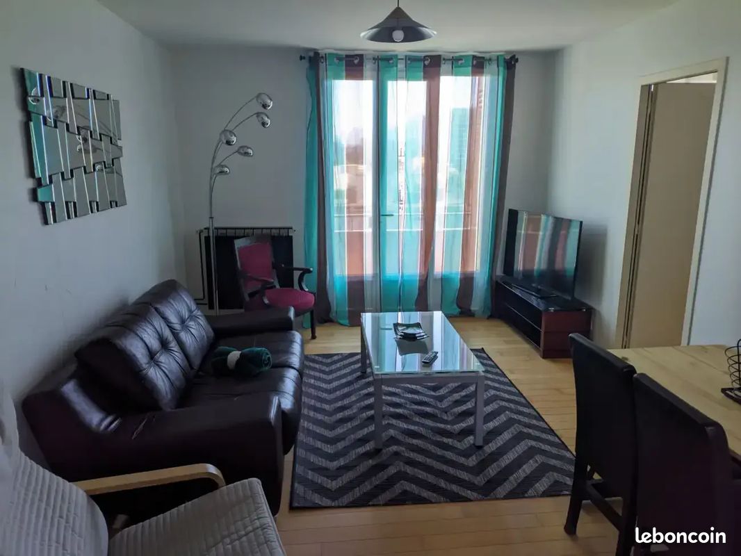 Appartement 4 pièces 64 m² · à Grenoble · 64 m² · 990 €/mois
