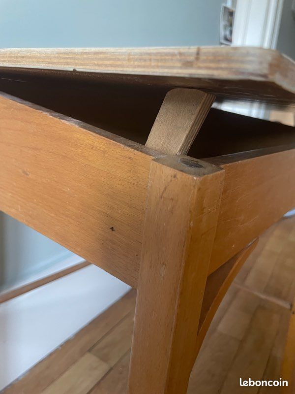 Bureau pupitre d’enfant et sa chaise vintage Baumann (image 4)