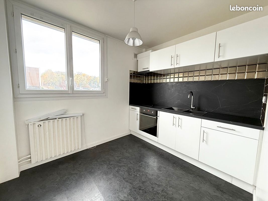 Appartement 1 pièce 39 m² · à Chilly-Mazarin · 39 m² · 750 €/mois