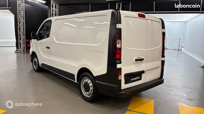 Renault Trafic Véhicule utilitaire ou Société L1H1 3T 2.0 Blue dCi 130ch Confort (image 7)
