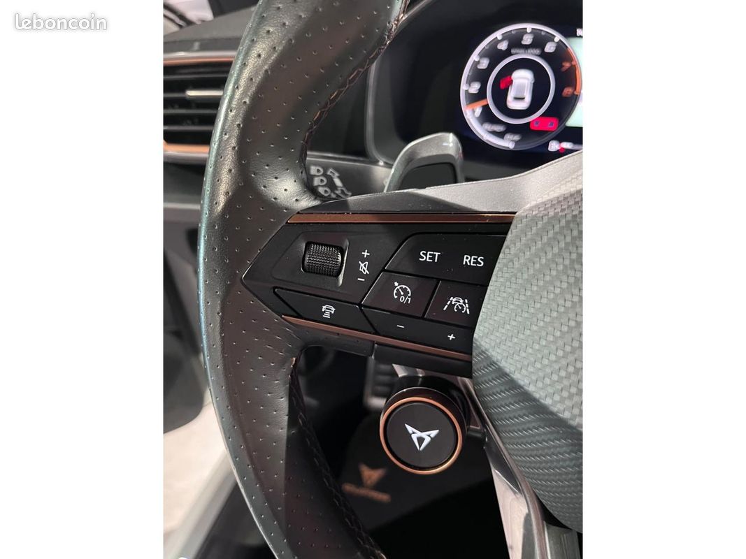 CUPRA LEON 2.0 TSI 300 VZ DSG7 MALUS INCLUS Volant Supersport Beats Audio Caméra (image 24)