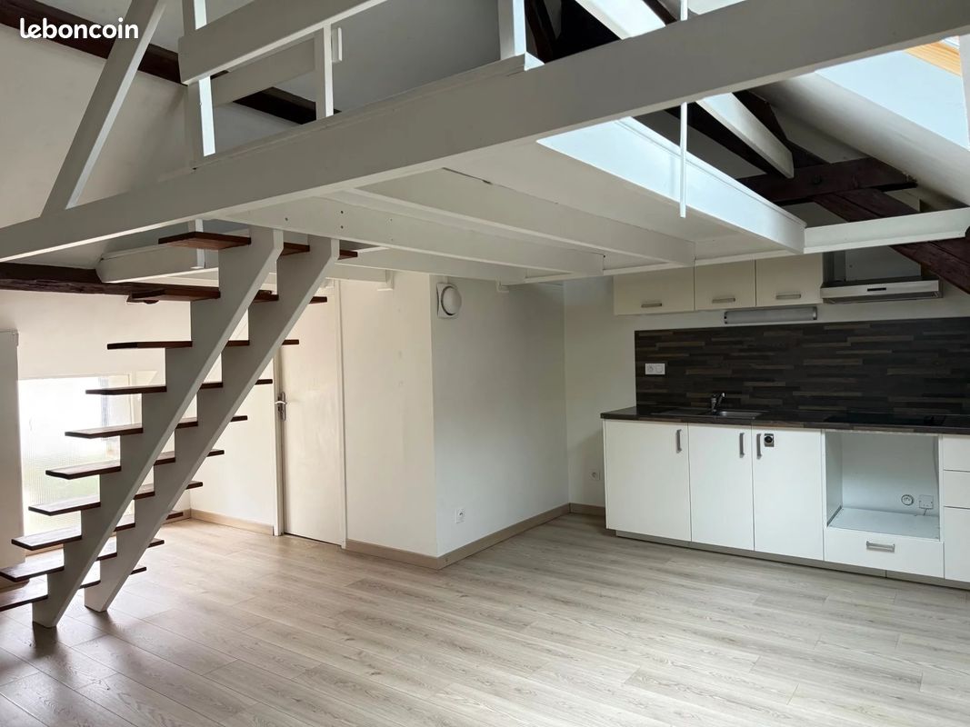 Appartement a louer combs-la-ville - 1 pièce(s) - 29 m2 - Surfyn