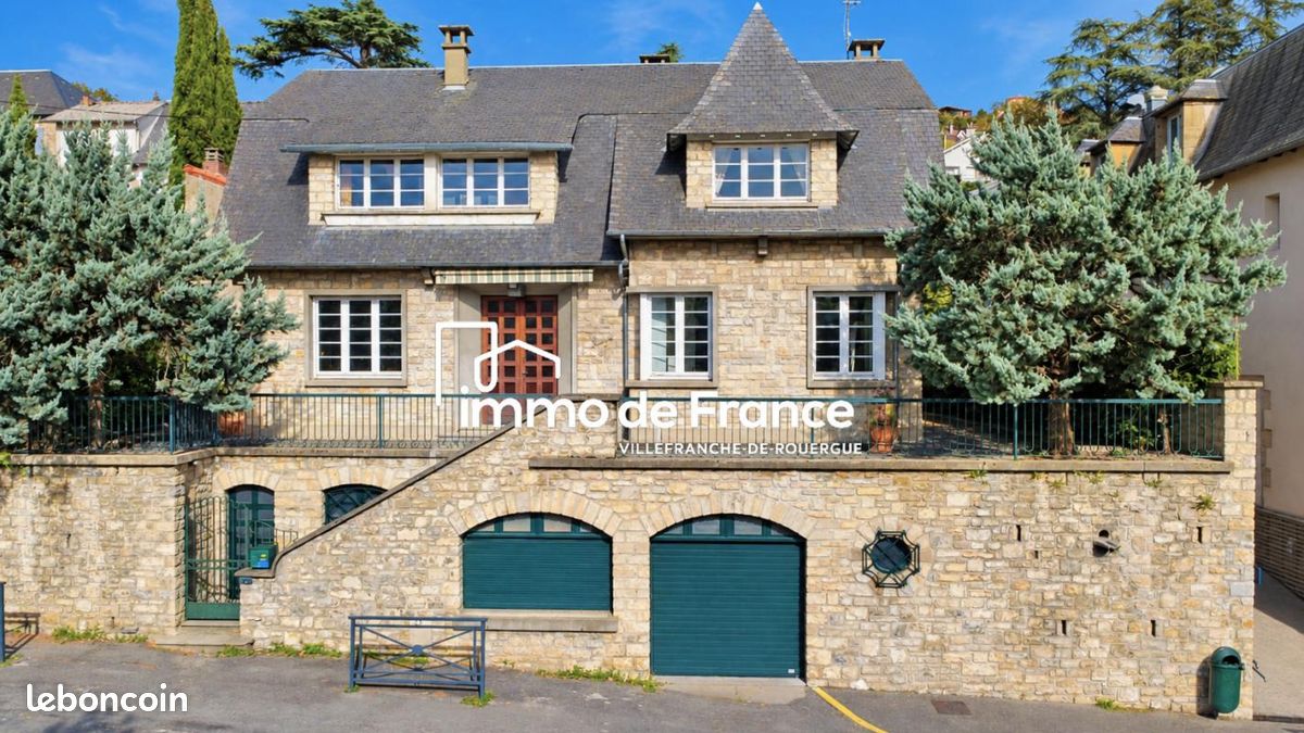 Maison 8 pièces 193 m² · à Villefranche-de-Rouergue · 193 m² · 295 000 €