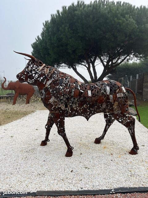 Statues animales métal recyclé XXL – Art industriel jardin / déco unique (image 1)