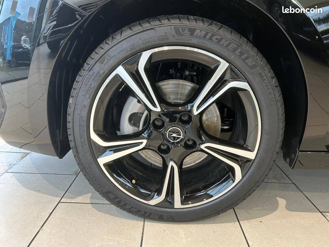 OPEL Corsa 1.2 Turbo Hybrid 110 ch e-DCT6 GS (image 13)