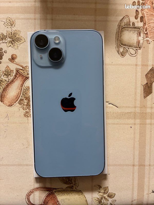 IPhone 14 (image 1)