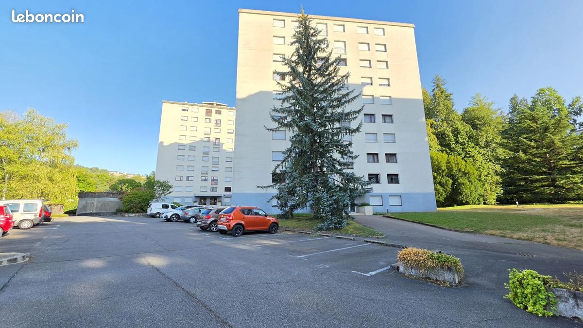Garage Jacob Bellecombette · à Jacob-Bellecombette · 75 €/mois