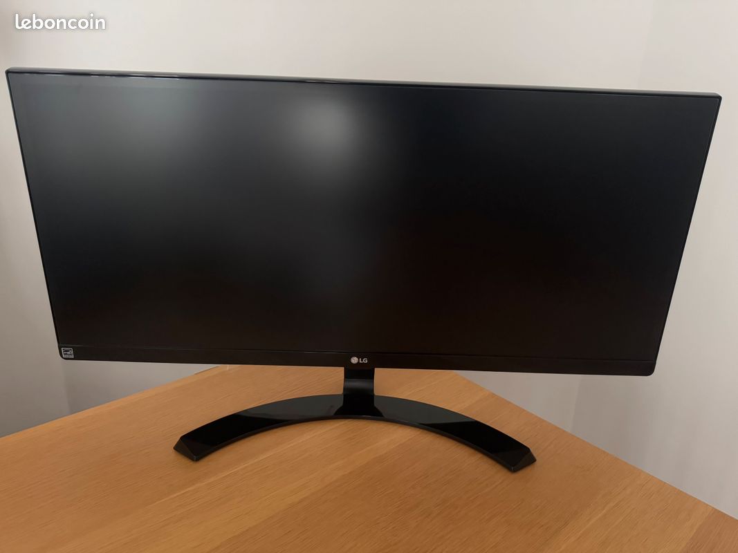 Écran LG 29UM59-P – 29" UltraWide IPS – Très bon état (image 1)