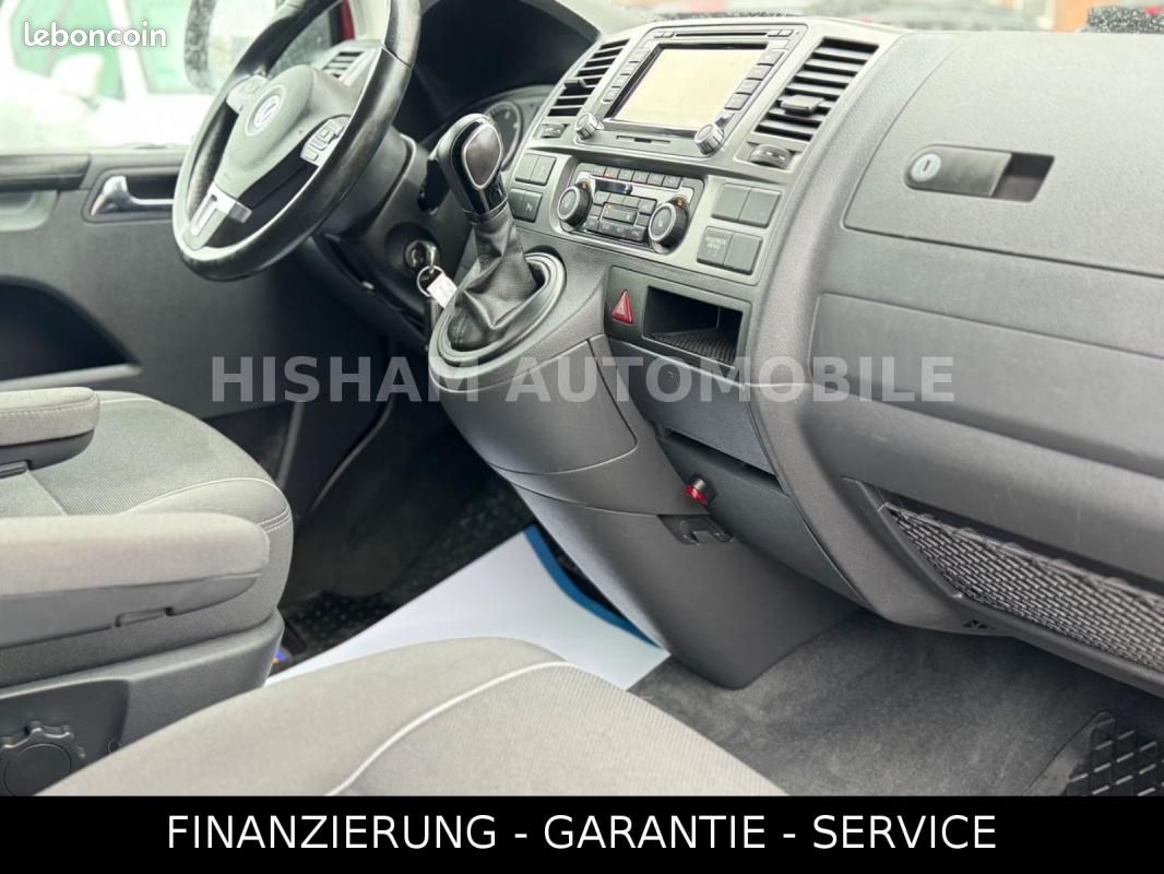 Volkswagen T5 Multivan 2.0 TDI 140CH - DSG STARTLINE CHAUFFAGE STATIONNAIRE ATTELAGE DISTRIBUTION... (image 13)